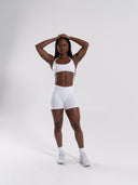 Pump Mid Rise Short - White