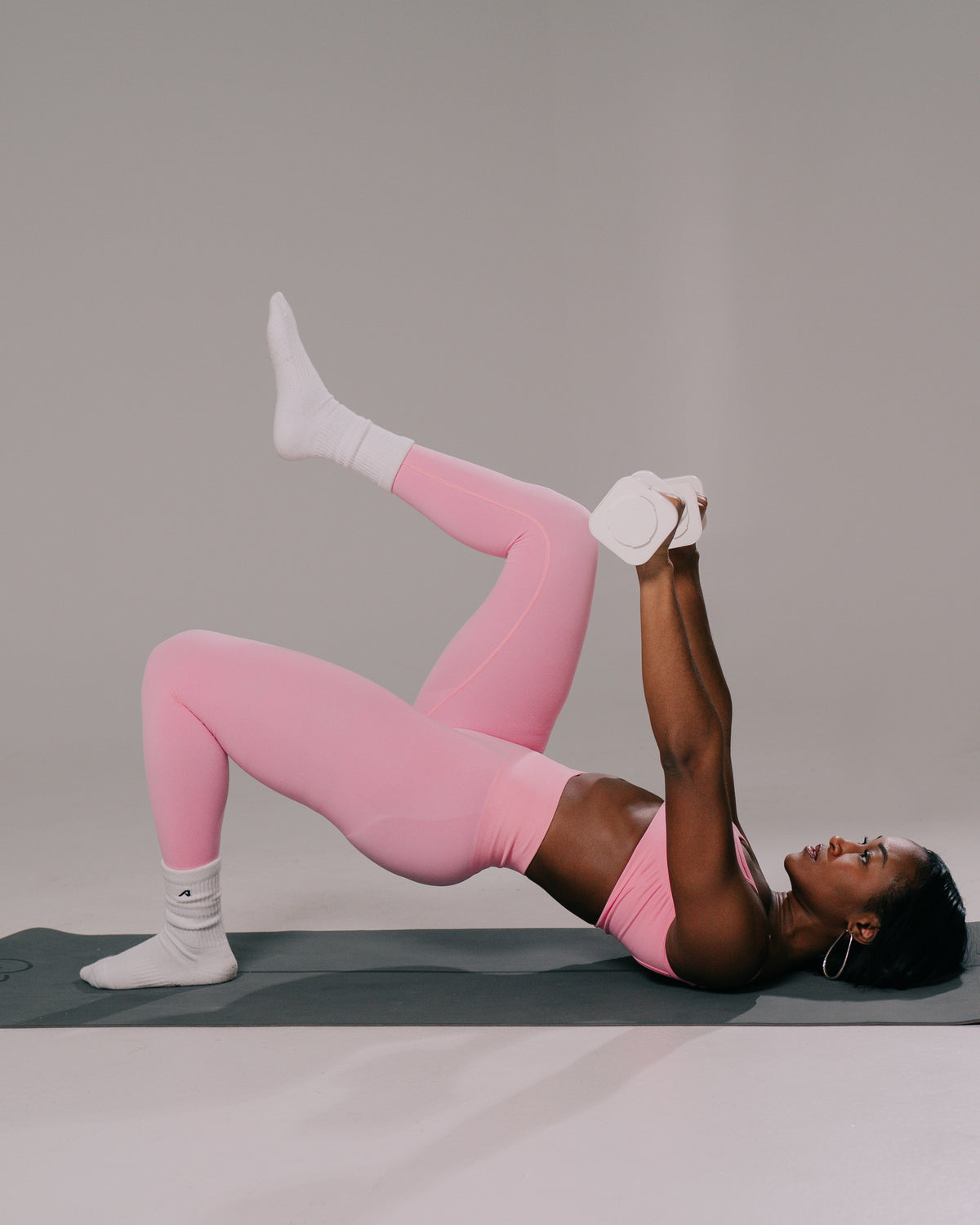 Pump Mid Rise Legging - Black product media
