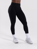 Pump Mid Rise Legging - Black
