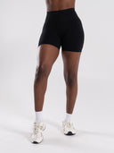 Pump High Rise Short - Black