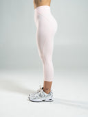 Aura Ultra-High Rise Capri - Ballet Pink