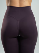 Aura Ultra-High Rise Capri - Black Garnet