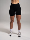 Pump Mid Rise Short - Black